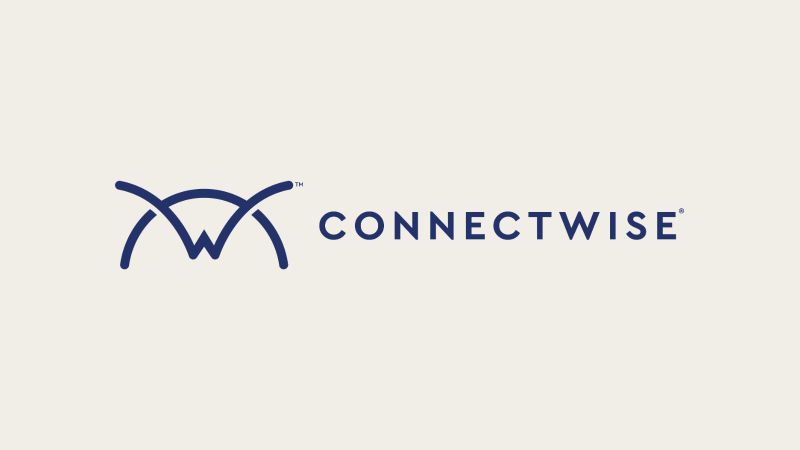 Logo de ConnectWise : un W stylisé entre deux arcs, suivi du nom de l'entreprise en capitales bleu marine, sur fond crème.