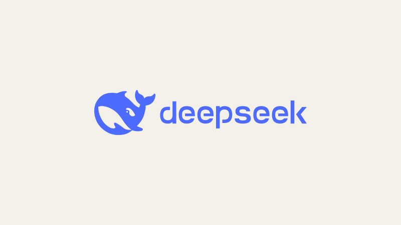Logo de DeepSeek : une baleine bleue stylisée suivie du nom de l'entreprise, sur fond clair.